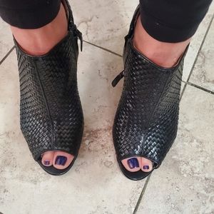 Cole Haan peep toe bootie 8.5B